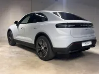 Neu Porsche Macan 300 kW (408 PS) 2025 Grau SUV