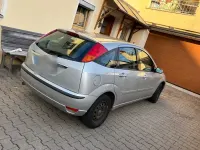 Gebraucht Ford Focus Ghia 116 PS (85 kW) 2002 Silber Kombi