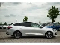 Gebraucht Ford Focus Titanium X 155 PS (114 kW) 2023 Polarsilber metallic Kombi