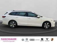 Gebraucht VW Passat Basis 150 PS (110 kW) 2025 Weiss Kombi