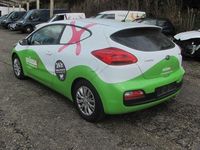 Usado Kia Ceed 90 HP (66 kW) 2017 Branco Citadino