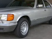 Gebraucht Mercedes 380 218 PS (160 kW) 1980 Silber Limousine