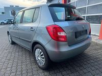Gebraucht Skoda Fabia 69 PS (50 kW) 2013 Grau Kleinwagen