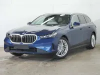 Gebraucht BMW 530e Comfort Edition 299 PS (219 kW) 2024 Blau Kombi
