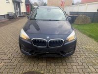 Gebraucht BMW 220 Gran Tourer Sport Line 192 PS (141 kW) 2019 Blau Van / Kleinbus