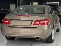 Gebraucht Mercedes E350 292 PS (214 kW) 2011 Beige Coupé
