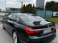 Gebraucht BMW 730 265 PS (194 kW) 2018 Schwarz Limousine