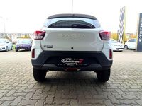 Gebraucht Dacia Spring Essentiel 19 kW (26 PS) 2023 Weiß Kleinwagen