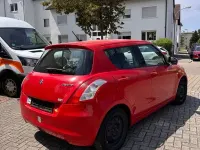Gebraucht Suzuki Swift 94 PS (69 kW) 2013 Rot Kleinwagen
