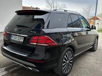 Gebraucht Mercedes GLE250 204 PS (150 kW) 2016 Schwarz SUV