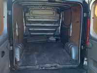 Gebraucht Opel Vivaro 90 PS (66 kW) 2012 Silber Van / Kleinbus