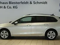 Gebraucht VW Golf VIII Life 131 PS (96 kW) 2021 Reflexsilber (metallic) Kombi