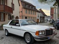Gebraucht Mercedes 230 109 PS (80 kW) 1978 Weiß Coupé