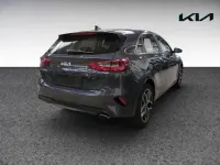 Gebraucht Kia Ceed Spirit 140 PS (102 kW) 2025 Grau Kleinwagen
