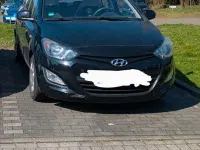Gebraucht Hyundai i20 Edition 75 PS (55 kW) 2012 Schwarz Kleinwagen