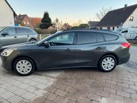 Gebraucht Ford Focus 125 PS (91 kW) 2019 Grau Kombi