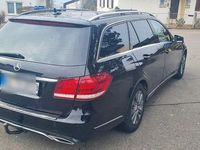 Gebraucht Mercedes E220 Avantgarde 170 PS (125 kW) 2013 Schwarz Kombi