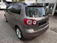 Gebraucht VW Golf VII Match 105 PS (77 kW) 2012 Braun Limousine