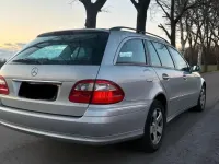 Używany Mercedes E280 177 KM (130 kW) 2004 Szary Kombi