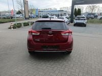 Gebraucht Toyota Auris Team 116 PS (85 kW) 2018 Rot Kleinwagen