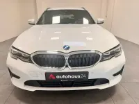 Gebraucht BMW 330e Advantage 252 PS (185 kW) 2022 Andere Limousine