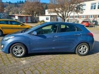 Gebraucht Hyundai i30 135 PS (99 kW) 2013 Blau Limousine