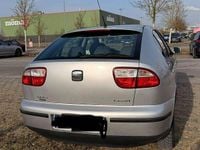 Second-hand Seat Leon 105 CP (77 kW) 2001 Argintiu Berlinǎ