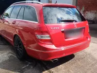 Gebraucht Mercedes C200 184 PS (135 kW) 2011 Rot Kombi