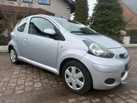 Gebraucht Toyota Aygo Cool 68 PS (50 kW) 2011 Silber Kleinwagen