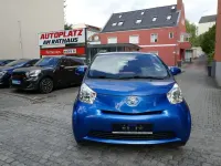 Gebraucht Toyota iQ 68 PS (50 kW) 2011 Blau Kleinwagen