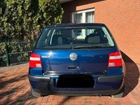 Gebraucht VW Golf IV 75 PS (55 kW) 2003 Blau Kleinwagen