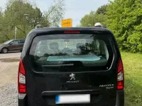 Gebraucht Peugeot Partner Tepee 119 PS (87 kW) 2016 Schwarz Van / Kleinbus