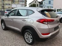 Gebraucht Hyundai Tucson Trend 177 PS (130 kW) 2016 Beige SUV