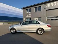 Gebraucht Mercedes E200 184 PS (135 kW) 2009 Silber Limousine