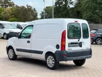 Gebraucht Renault Kangoo 68 PS (50 kW) 2008 Weiß Van / Kleinbus