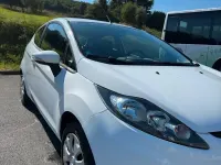 Gebraucht Ford Fiesta Champions Edition 82 PS (60 kW) 2012 Weiß Kleinwagen