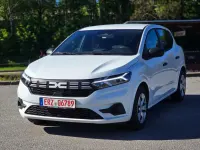 Gebraucht Dacia Sandero Essentiel 91 PS (66 kW) 2024 Weiß Kleinwagen