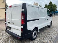 Gebraucht Opel Vivaro 120 PS (88 kW) 2018 Weiß Van / Kleinbus