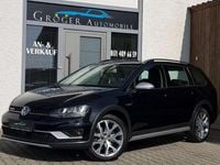Gebraucht VW Golf VII Basis 179 PS (131 kW) 2016 Deep black perleffekt Kombi