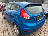 Gebraucht Ford Fiesta Titanium 101 PS (74 kW) 2015 Blau Limousine