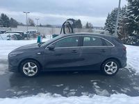 Gebraucht Kia Ceed Vision 160 PS (117 kW) 2022 Grau Kleinwagen