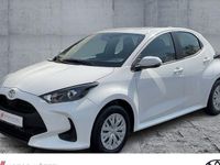 Neu Toyota Yaris Hybrid Comfort 116 PS (85 kW) 2025 Weiß Limousine