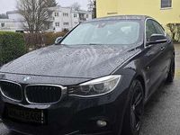 Gebraucht BMW 330 Sport Line 258 PS (189 kW) 2015 Schwarz Limousine