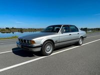 Gebraucht BMW 730 218 PS (160 kW) 1992 Silber Limousine