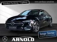 Gebraucht Mercedes A200 Progressive 163 PS (119 kW) 2025 Kosmosschwarz Limousine