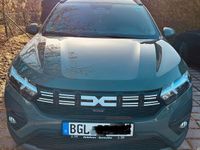 Gebraucht Dacia Jogger Expression 110 PS (80 kW) 2025 Grün Van / Kleinbus