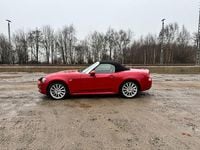 Gebraucht Fiat 124 Spider Lusso 140 PS (102 kW) 2017 Rot Cabrio