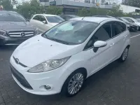 Gebraucht Ford Fiesta Titanium 95 PS (69 kW) 2011 Weiß Limousine