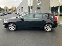 Gebraucht Volvo V60 Summum 179 PS (131 kW) 2014 Schwarz Kombi