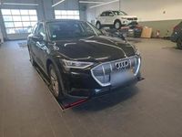 Używany Audi e-tron 300 kW (408 KM) 2023 Czarny SUV